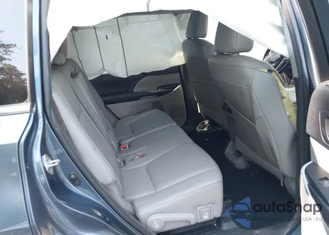 2017 Toyota Highlander Xle z USA, uszkodzony, nr VIN 5TDJZRFH2HS507874